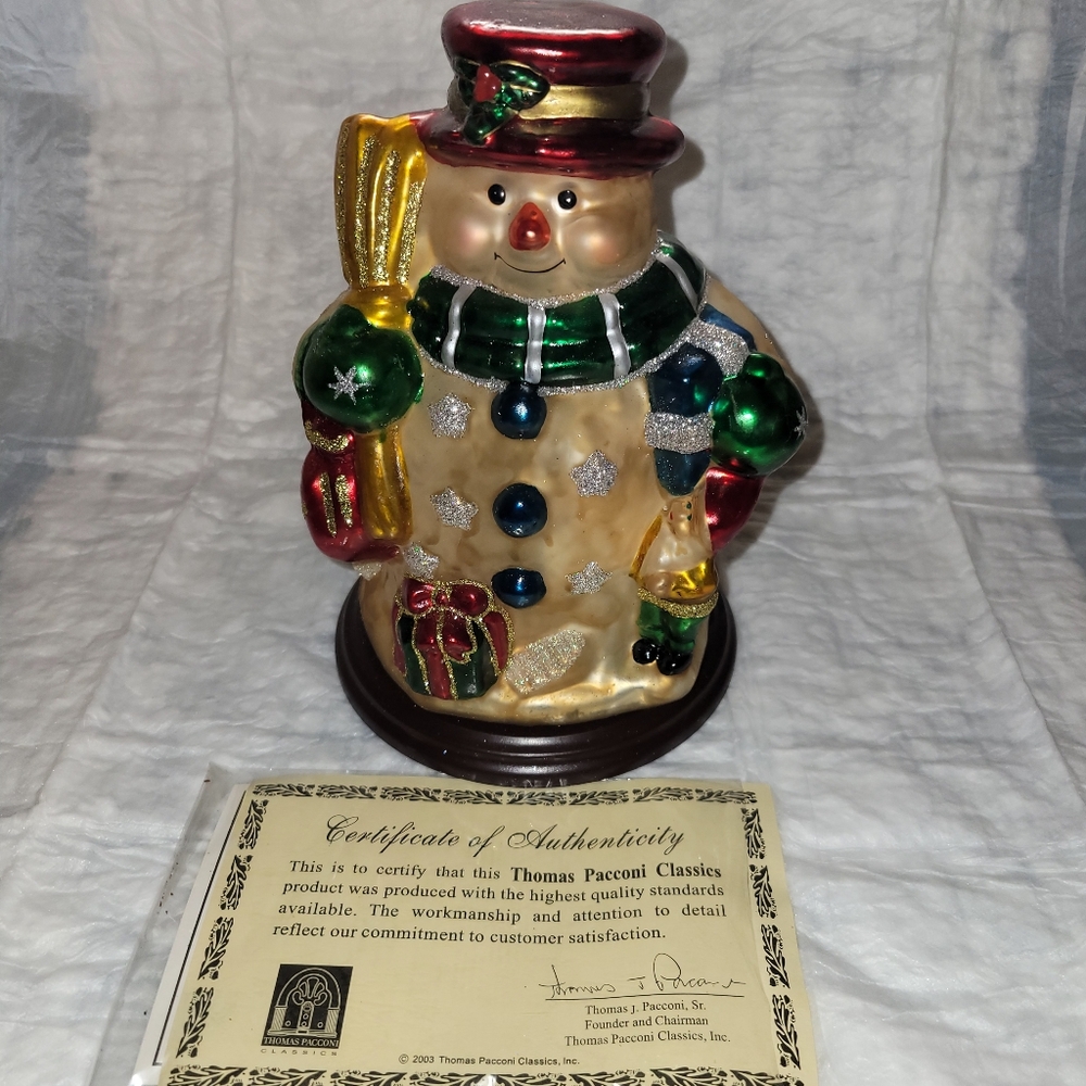 Thomas Pacconi Classics Holiday Snowman Figurine 9" w/Certificate